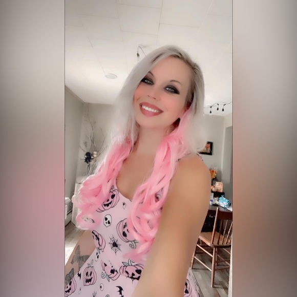 Meet your Posher, Katie - Picture 4 of 7